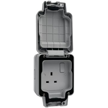 Image of Hager Outdoor Weatherproof Socket 1 Gang Switched IP66